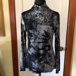 Spandex workout shirt or comfy top